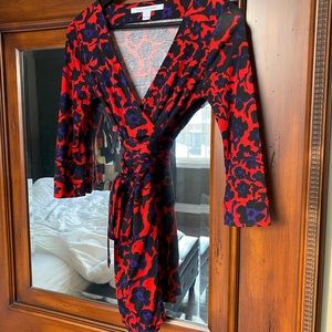 Diane Von Furstenberg Wrap Dress Size 0
